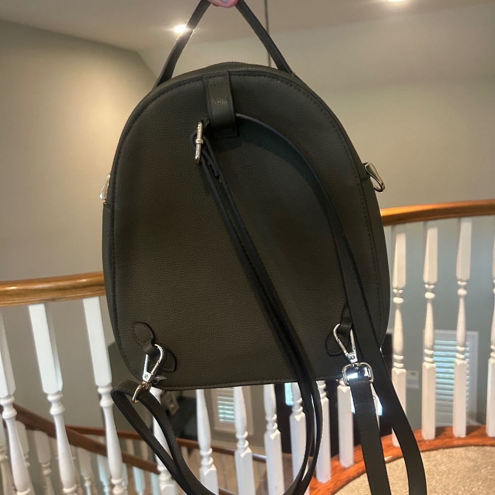 Green Mini Pack back